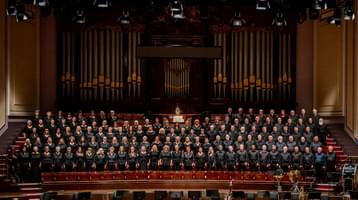 Edinburgh Festival Chorus stood on stage at Edinburgh’s Usher Hall
